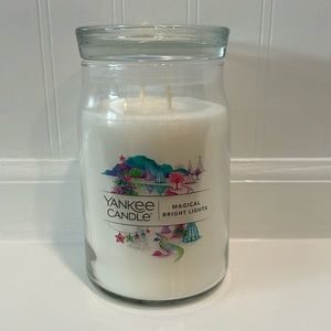 Yankee ‘Magical Bright Lights’ 🎄💡 candle 🕯️